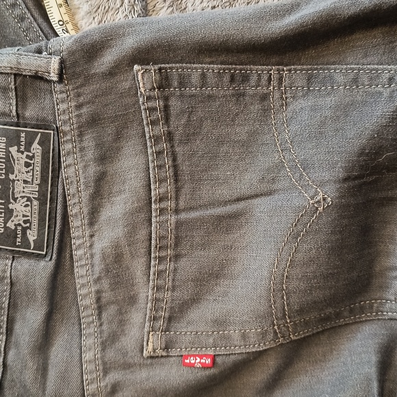 Men's Levi's 36/34 - Picture 2 of 3